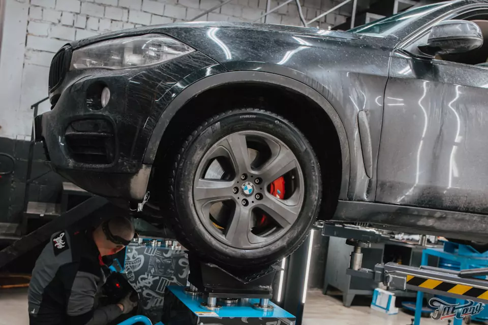Диагностика подвески BMW X6 на вибростенде